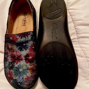 Algeria Nursing Clogs